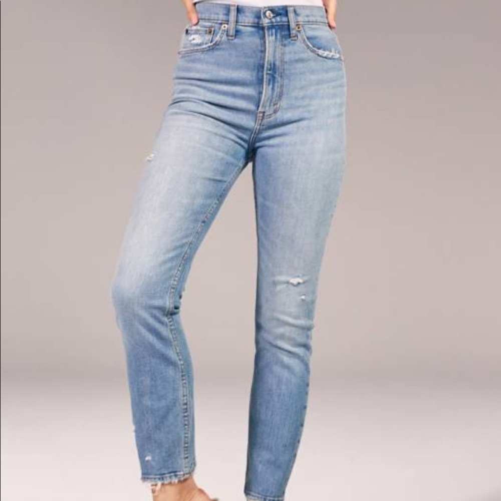 A&F Ultra High Waisted Mom Jeans